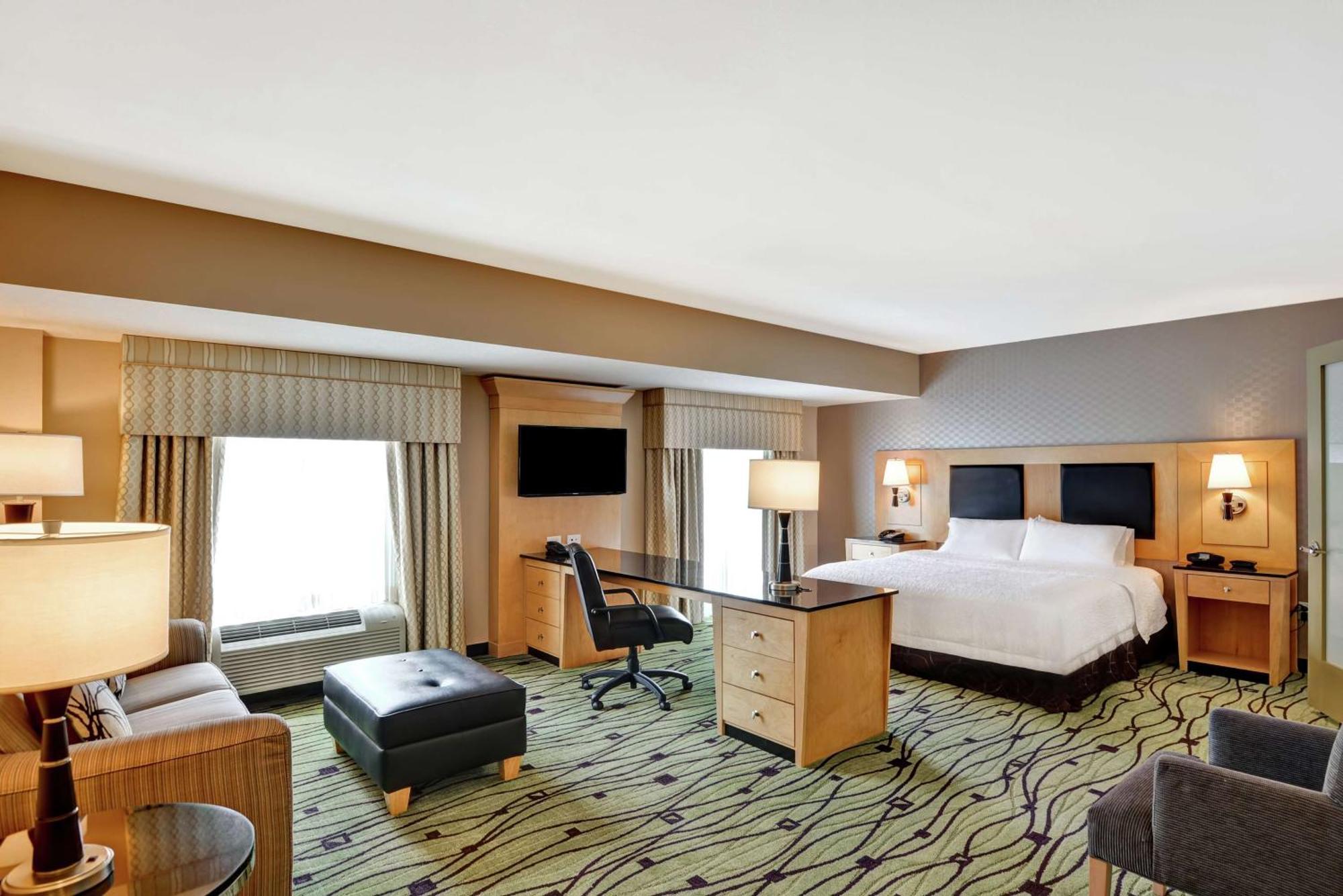 Hampton Inn & Suites Crabtree Raleigh Exterior photo