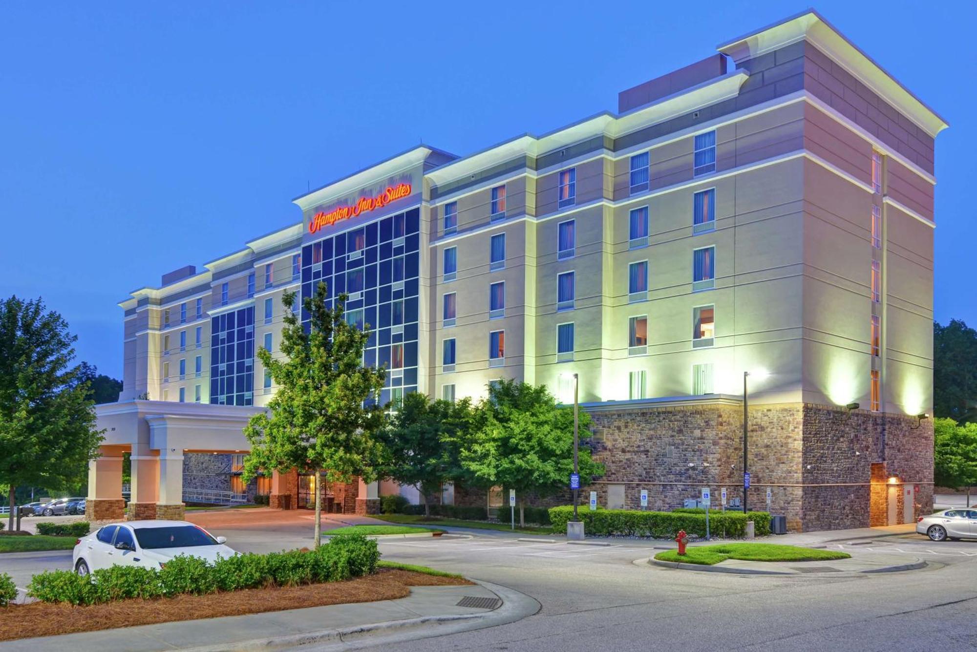 Hampton Inn & Suites Crabtree Raleigh Exterior photo